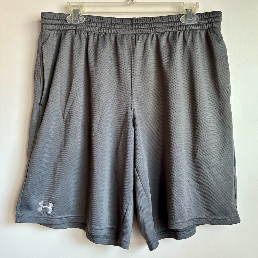 Under Armour Men's Gray Athletic Shorts
